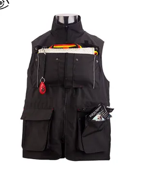 Why Professional Dog Trainers Wear Specialized Vests